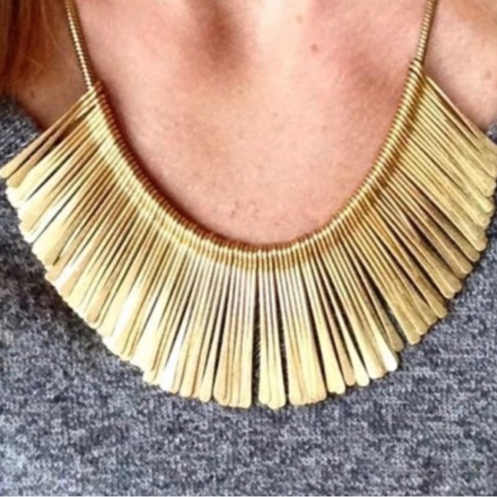 Stella and Dot Fringe Necklace in gold! Worn only a few times.